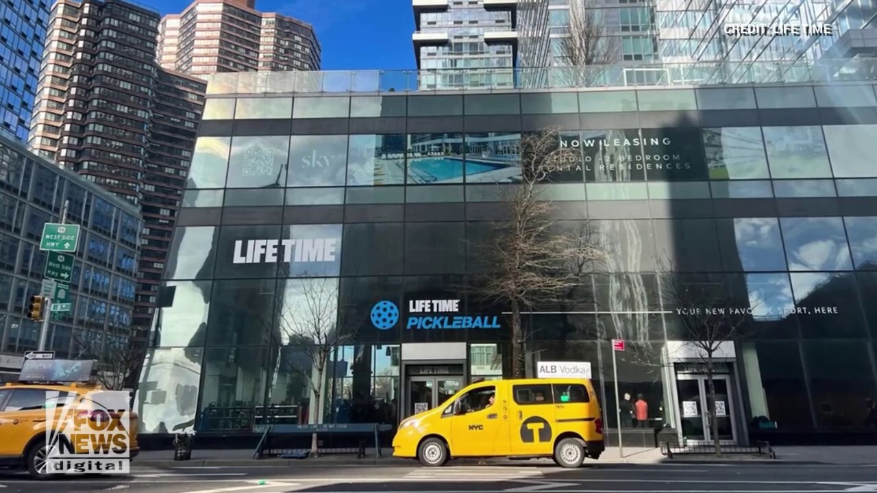 Life Time Fitness CEO Bahram Akradi and pro pickleball player Simone Jardim describe the growth and appeal of the popular sport.
